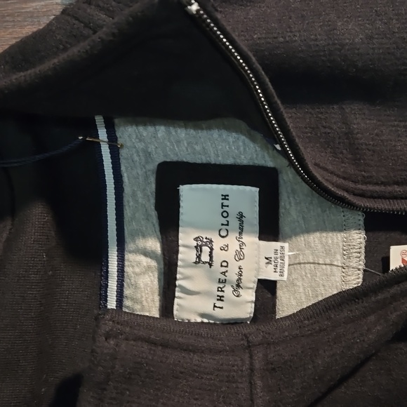 NWT Mens Half Zipped Sweater - Picture 2 of 3